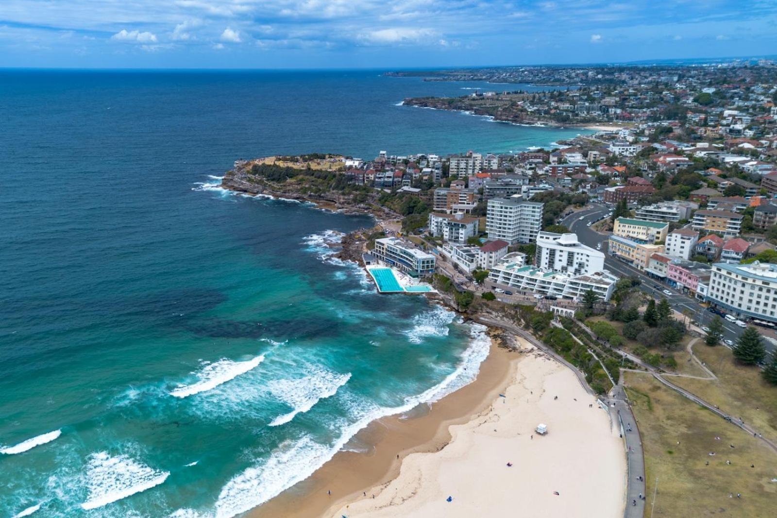 Modern 2-bed With Parking Near Bondi Beach Sydney